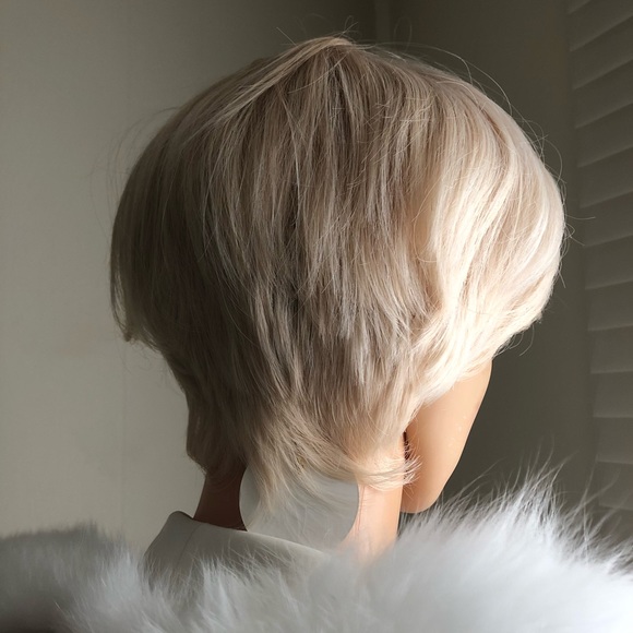 NWT 6-8” Pale blonde pixie warm dimension wig mens womens bangs unisex short - Picture 7 of 16